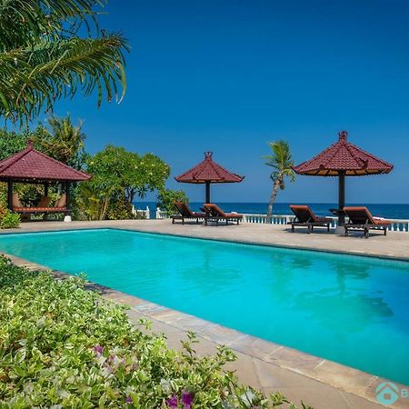 Villa Namaste - Beachfront At Lovina 10P, Pool, Bbq Banjar  المظهر الخارجي الصورة