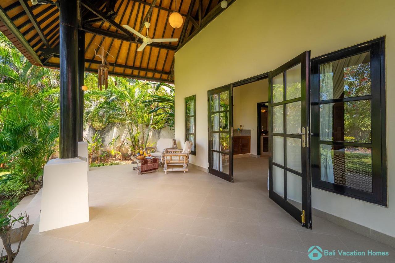 Villa Namaste - Beachfront At Lovina 10P, Pool, Bbq Banjar  المظهر الخارجي الصورة