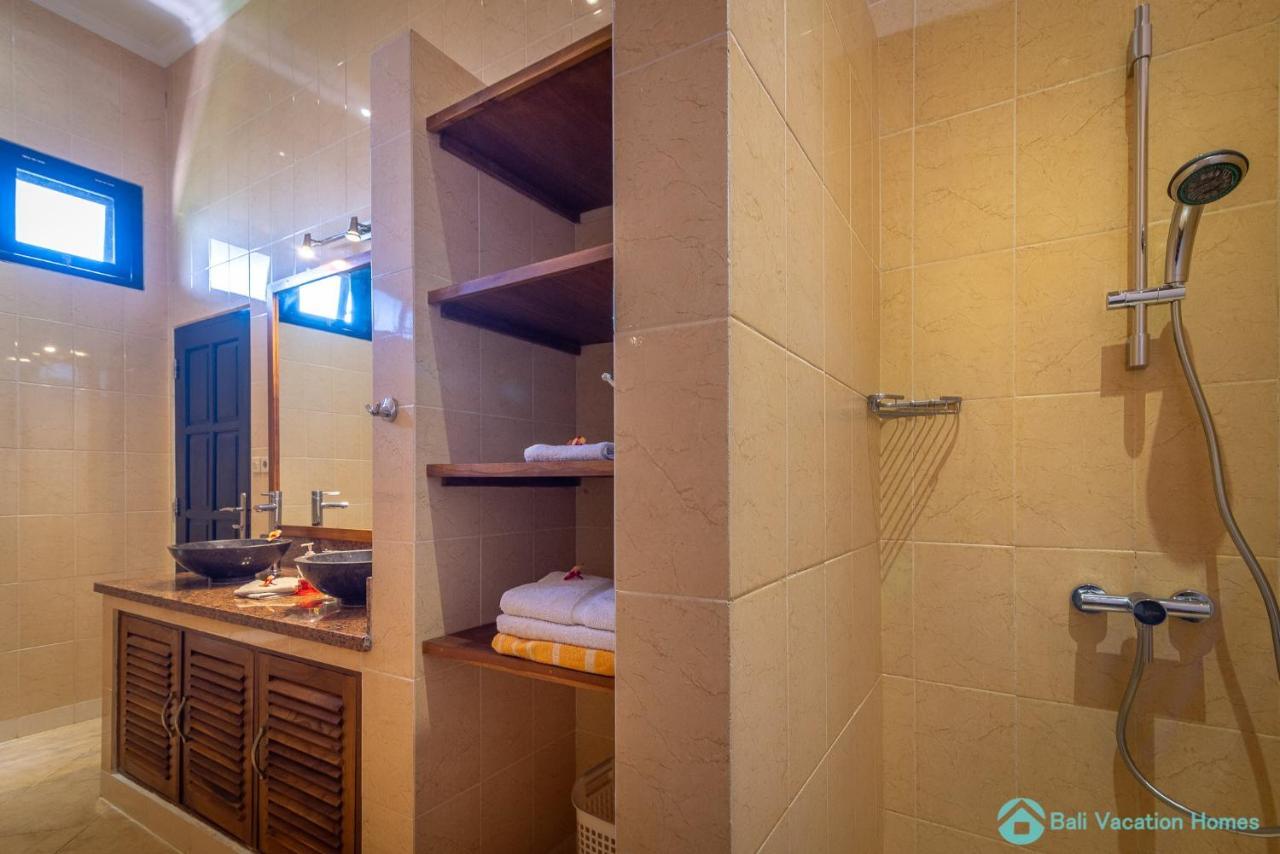Villa Namaste - Beachfront At Lovina 10P, Pool, Bbq Banjar  المظهر الخارجي الصورة