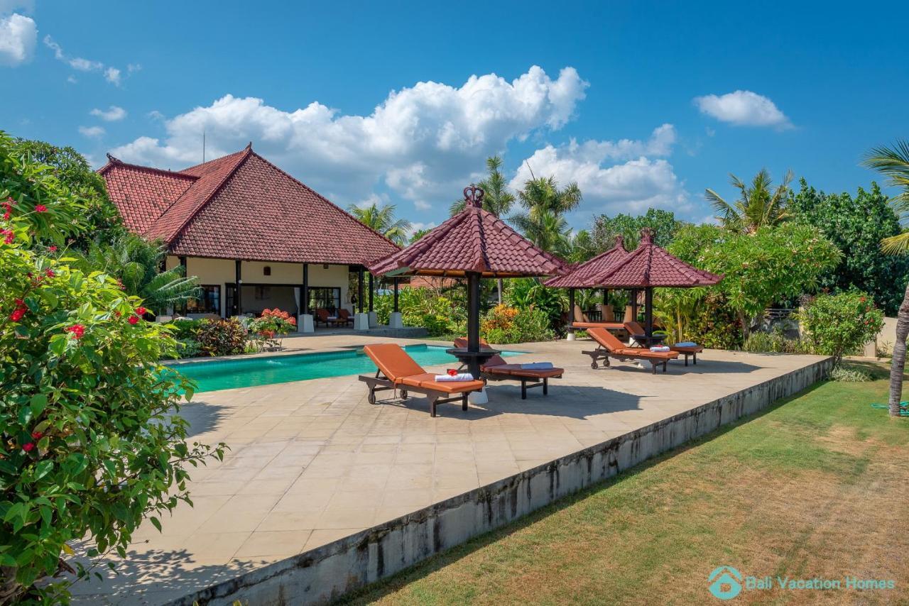 Villa Namaste - Beachfront At Lovina 10P, Pool, Bbq Banjar  المظهر الخارجي الصورة