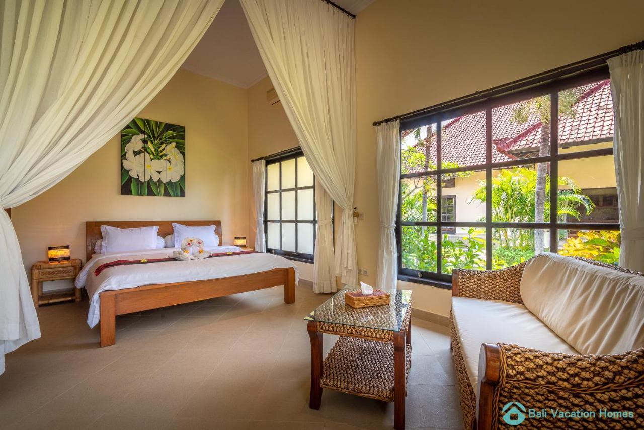 Villa Namaste - Beachfront At Lovina 10P, Pool, Bbq Banjar  المظهر الخارجي الصورة
