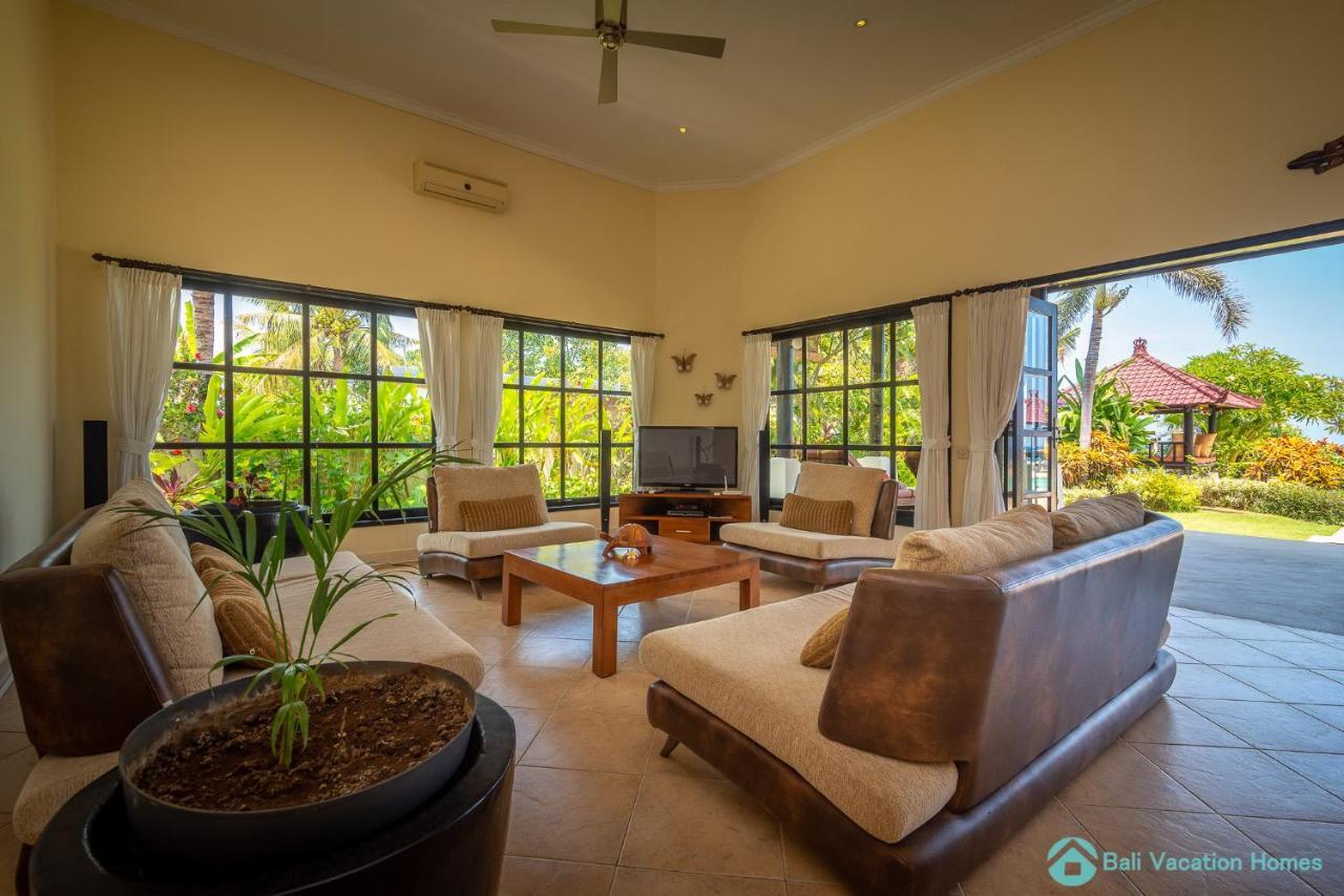Villa Namaste - Beachfront At Lovina 10P, Pool, Bbq Banjar  المظهر الخارجي الصورة