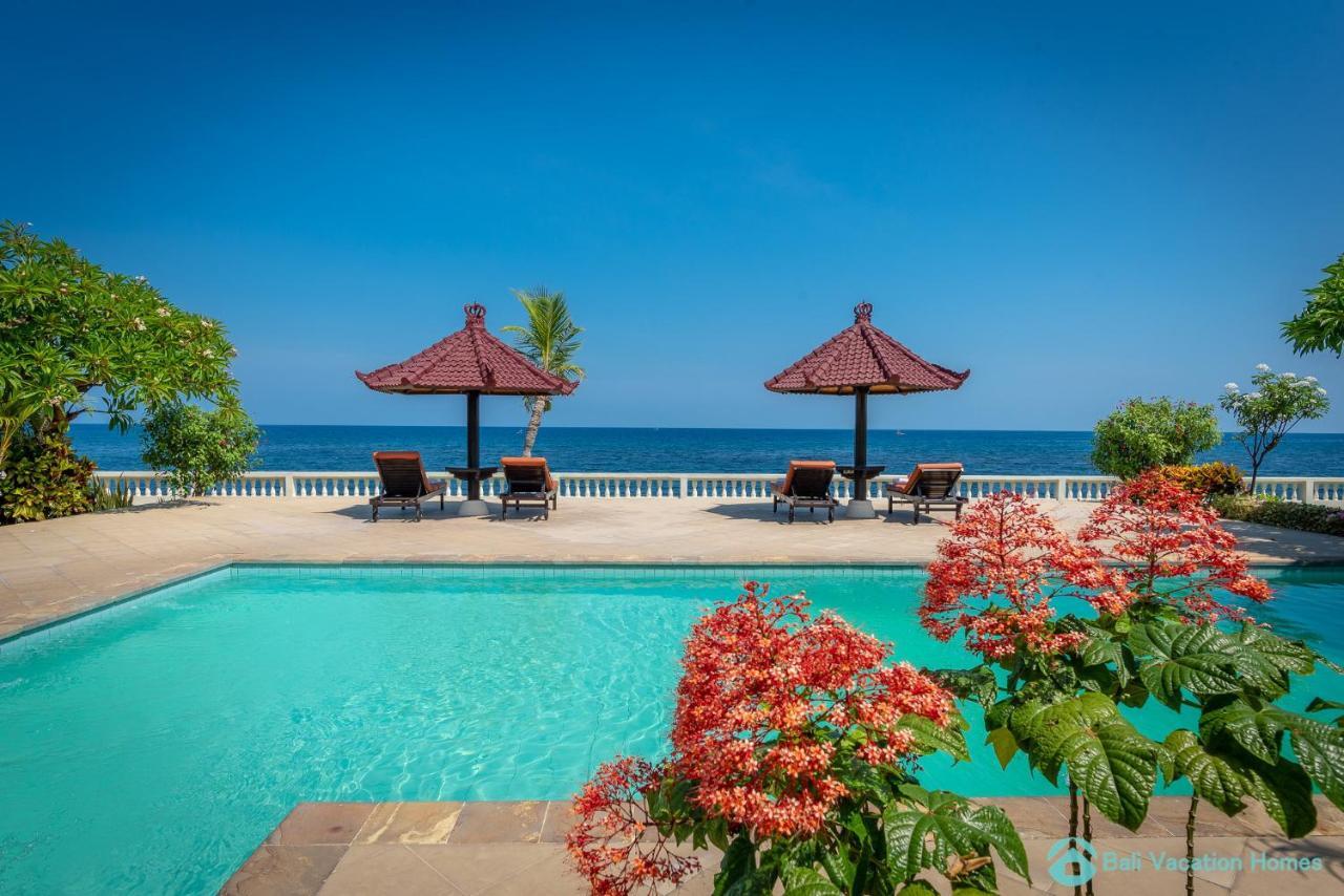 Villa Namaste - Beachfront At Lovina 10P, Pool, Bbq Banjar  المظهر الخارجي الصورة
