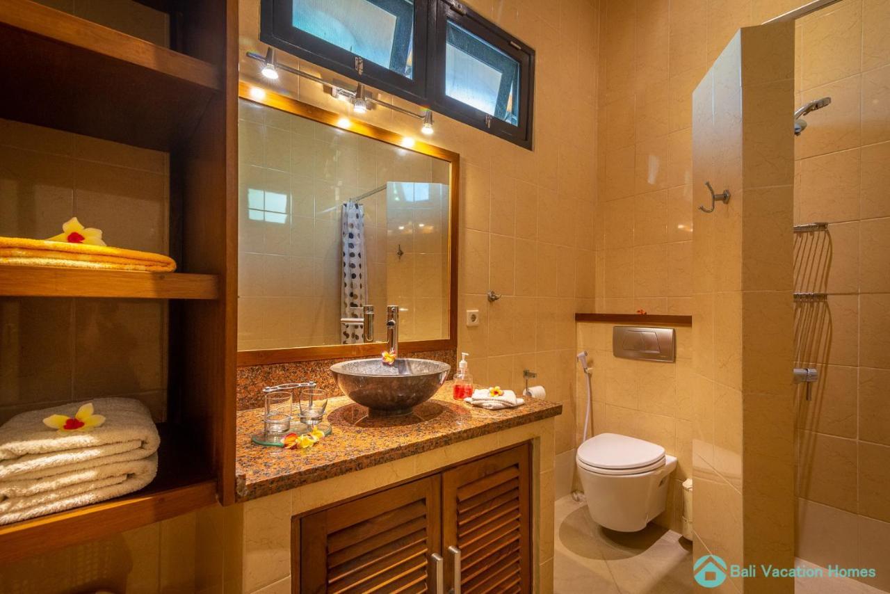 Villa Namaste - Beachfront At Lovina 10P, Pool, Bbq Banjar  المظهر الخارجي الصورة