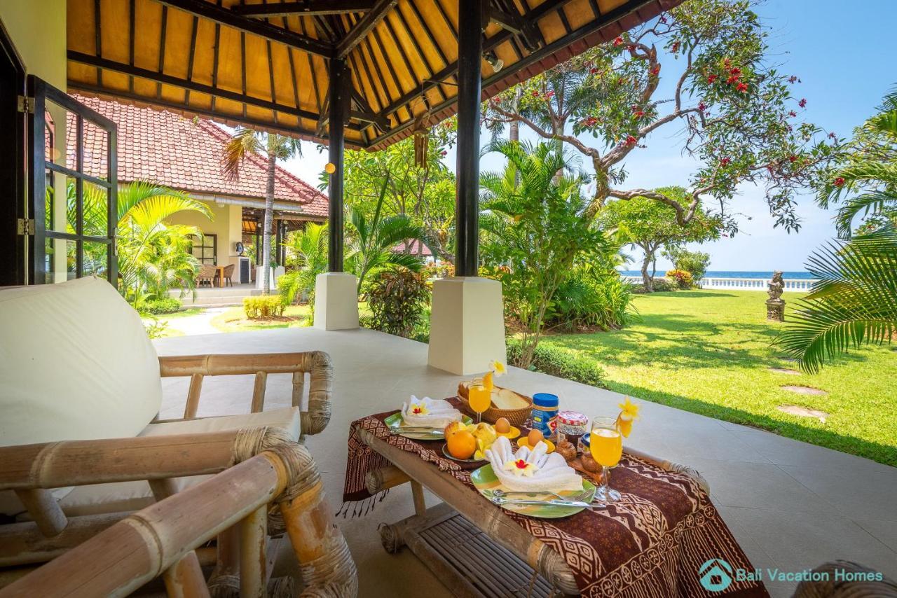 Villa Namaste - Beachfront At Lovina 10P, Pool, Bbq Banjar  المظهر الخارجي الصورة